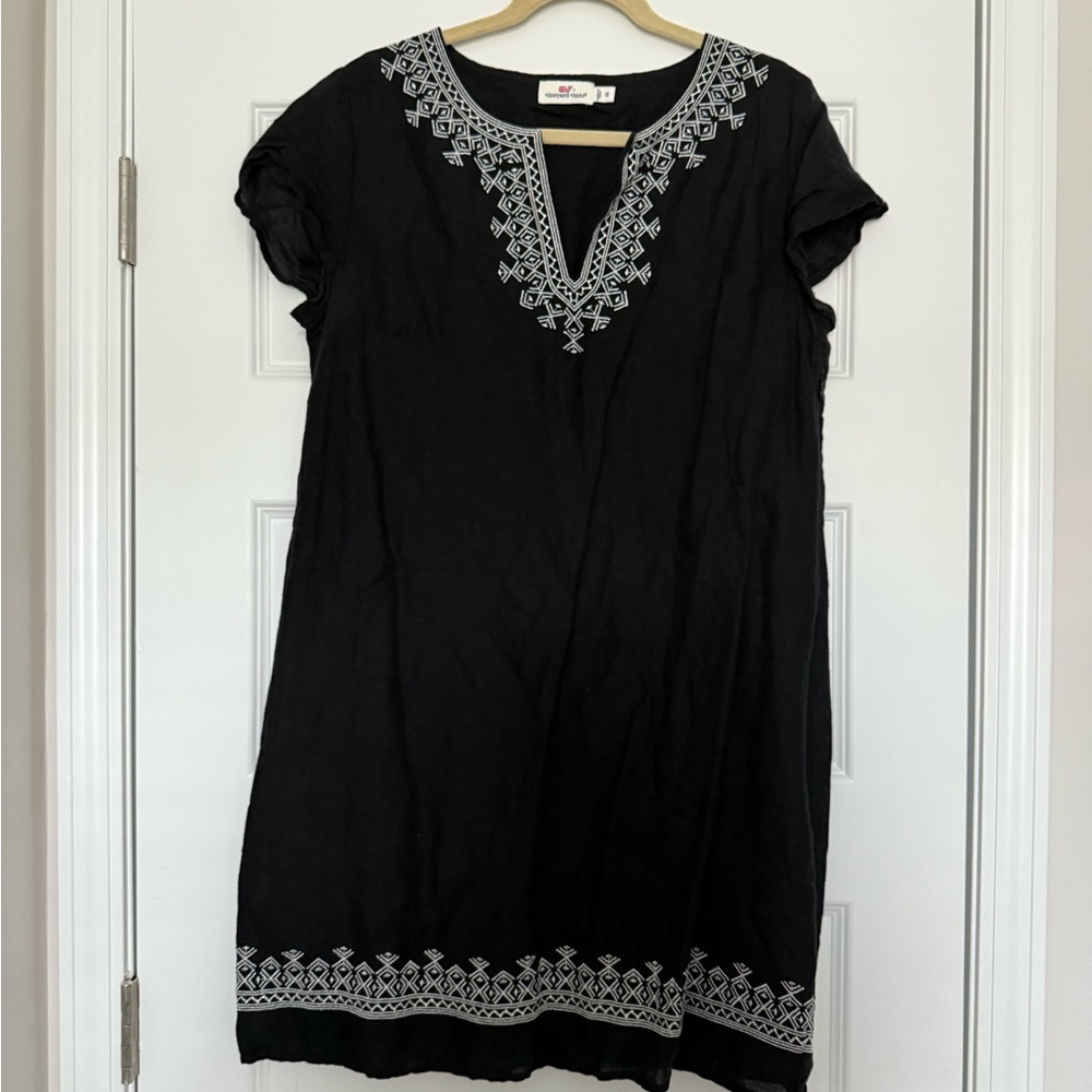 Vineyard Vines Black and White Embroidered Dress
